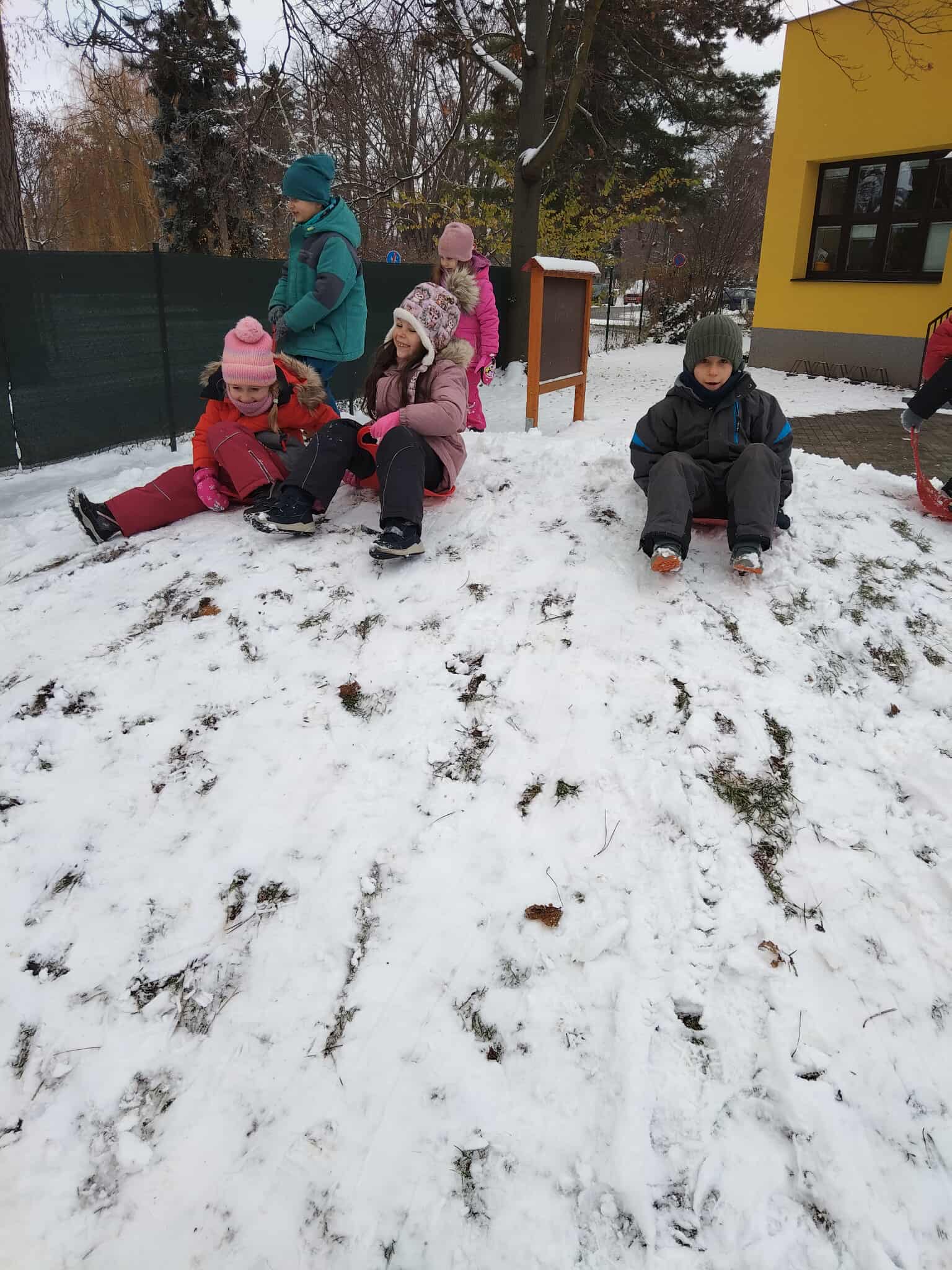 591452751_2080634199375312_1057396940225198700_n